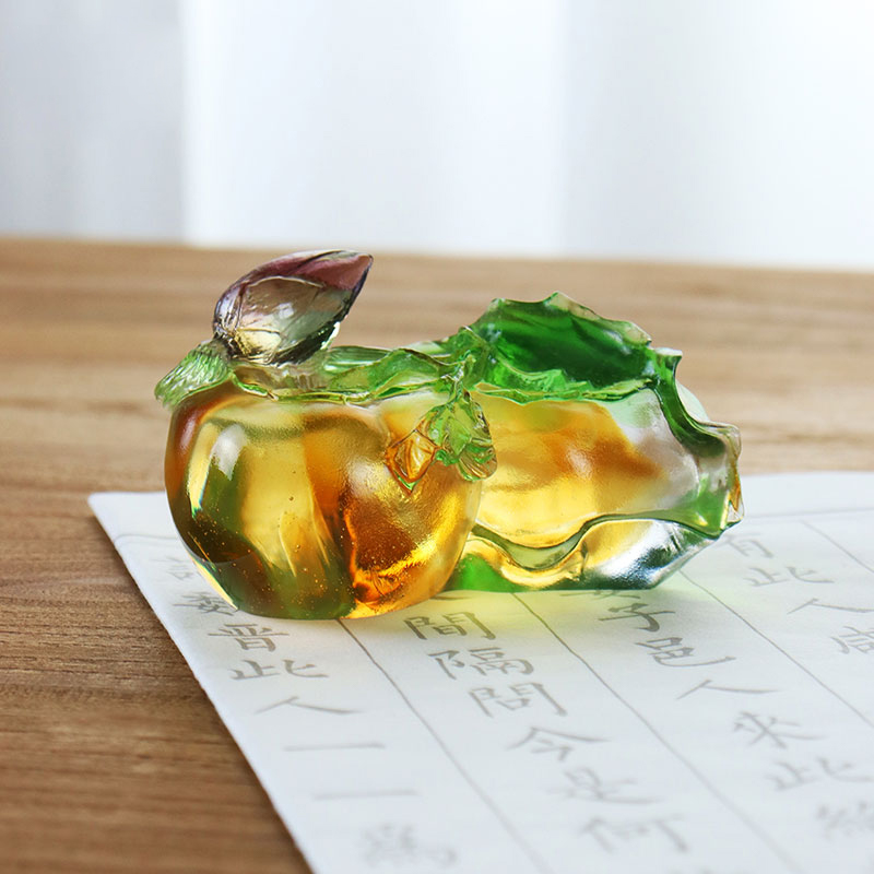 Persimmonförmige Skulpturenornamente aus farbigem Kristallglas