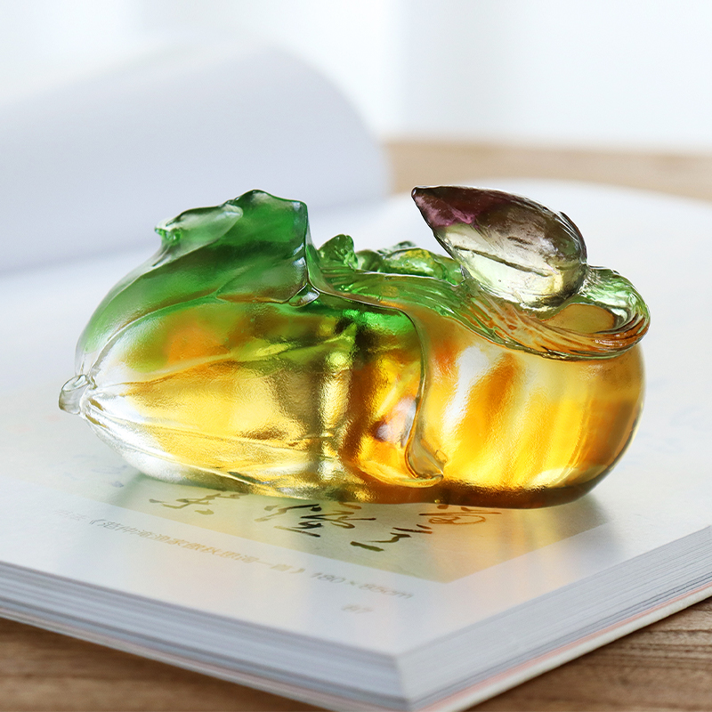 Persimmonförmige Skulpturenornamente aus farbigem Kristallglas