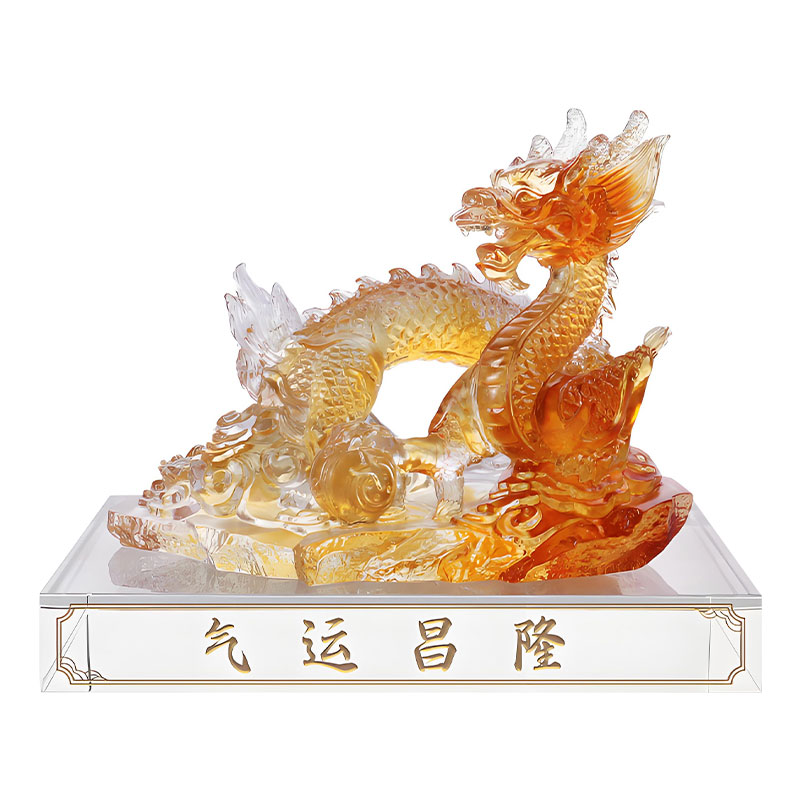 Prosperous Fortune – Drachenornament aus hellbernsteinfarbenem Liuli-Kristall