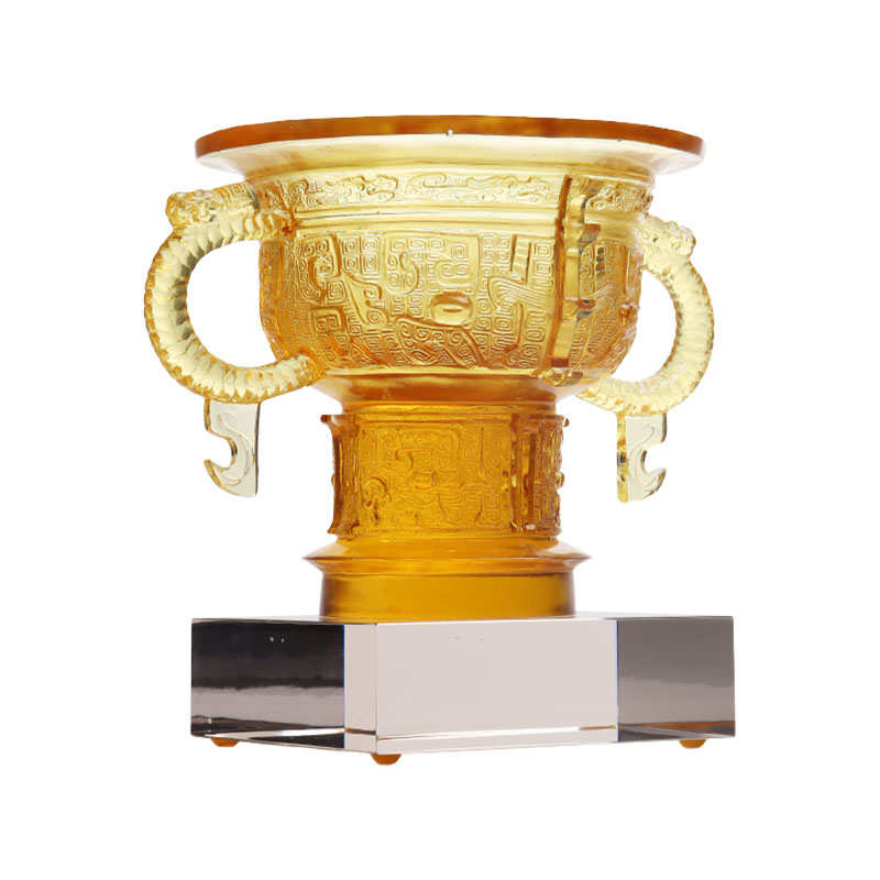 Chinesischer Dreibeinstativ mit Drachenohrengriff und Dornenmuster