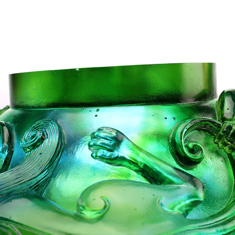 Transparenter Obstteller aus grünem Glas