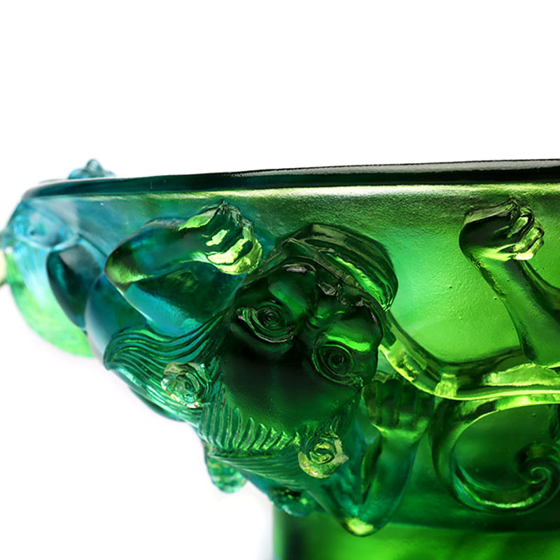 Transparenter Obstteller aus grünem Glas