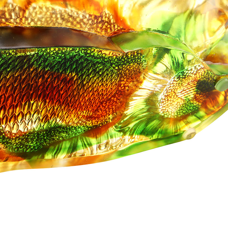 Obsttablett aus farbigem glasiertem Glas in Sonnenblumenform